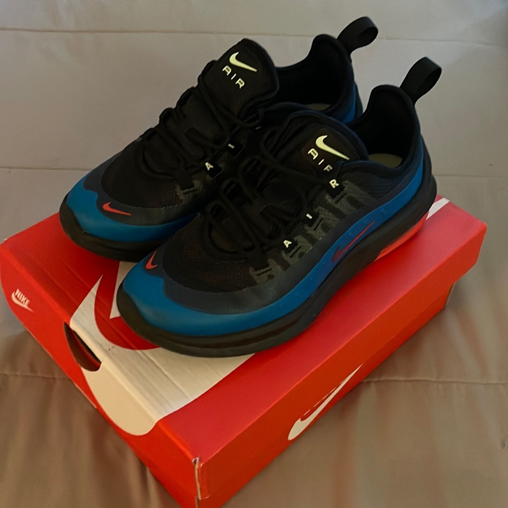 Nike Air Max Axis Little Kid
